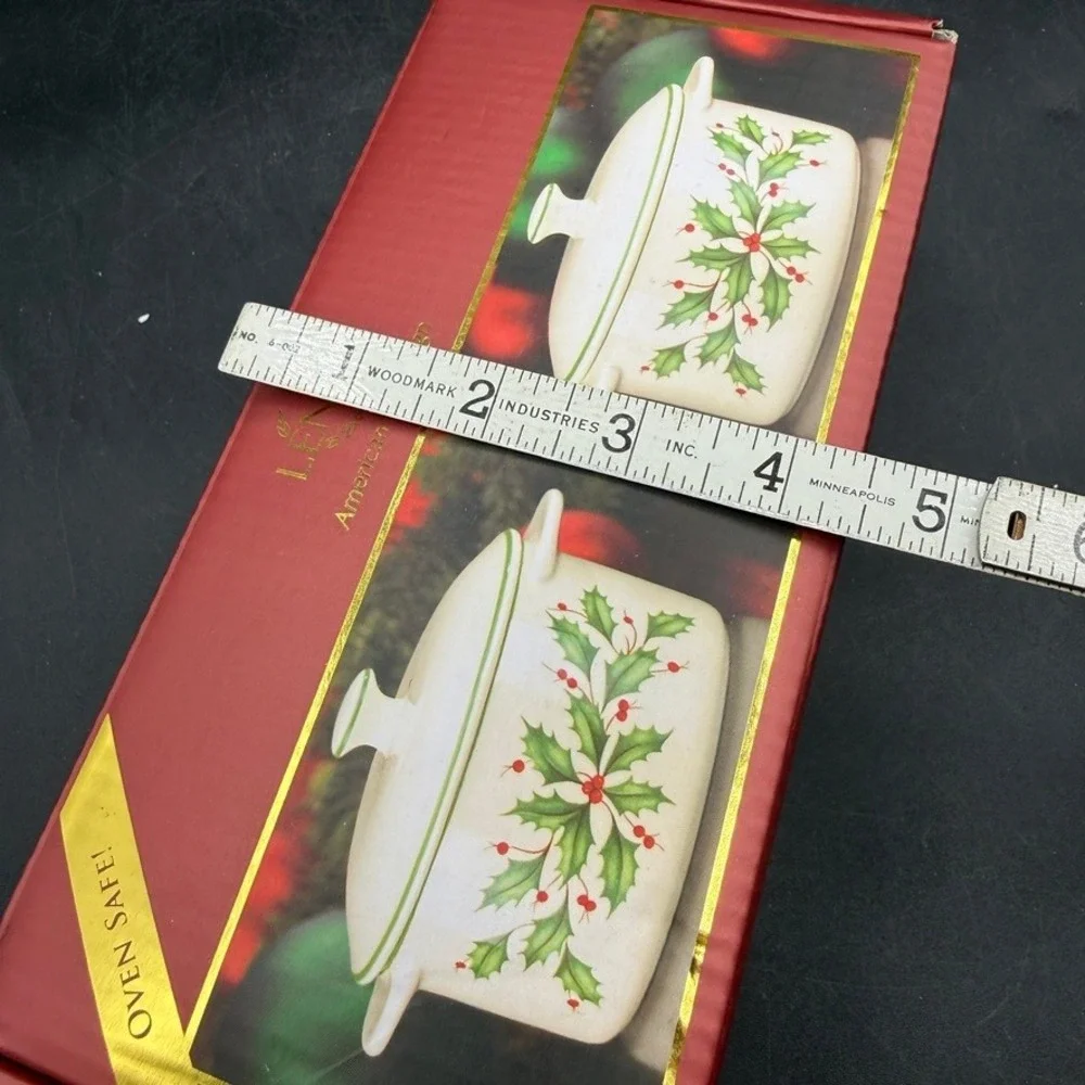 Lenox Holiday Mini Casserole Set of 2 Christmas Holly Berry Cream Ceramic Baker